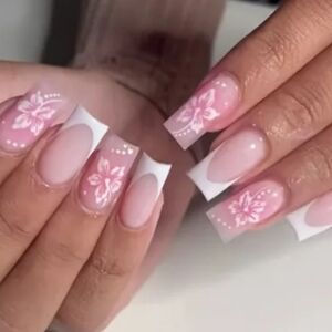 Cute Press-on Nails